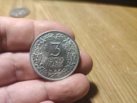 Веймарська республіка (-) Веймарская республика (-) ^/--/^ Германия 3 рейхсмарки, 1925 РЫЦАРЬ ^_^^^ Німеччина 3 рейхсмарки, 1925 рік - фото фото фото
