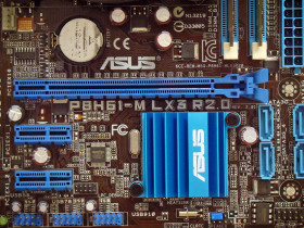 Інше Другое ^/--/^ Заглушка для материнки Asus P /--/ 8 /--/ H /--/ 61-M LX /--/ 3 R /--/ 2.0  (I/O Shield, задняя планка, заглушка в корпус) ^_^^^ Заглушка для матерінки Asus P /--/ 8 /--/ H /--/ 61-M LX /--/ 3 R /--/ 2.0 (I/O Shield, задня планка, заглушка в корпус) - фото фото фото