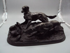 Статуетки, Скульптури, Фігурки, Фарфор Статуэтки, Скульптуры, Фигурки, Фарфор ^/--/^ Фигура чугун Касли 1968 год собаки охота на птицу статуэтка высота 19,5 см, длина 39,4 см №13778 ^_^^^ Фігура чавун Каслі 1968 рік собаки полювання на птах статуетка висота 19,5 см, довжина 39,4 см No 13778 - фото фото фото