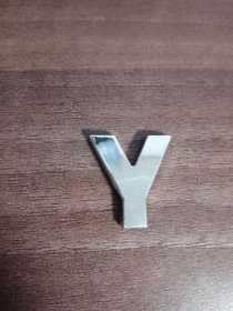 Наліпки, емблеми Наклейки, эмблемы ^/--/^ Самоклеюча літера Y ^_^^^ Самоклеющаяся буква Y - фото фото фото