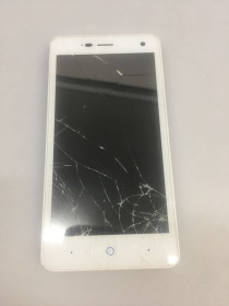 ZTE ZTE ^/--/^ Смартфон ZTE Blade L /--/ 3 на запчасти ^_^^^ Смартфон ZTE Blade L /--/ 3 на запчастини - фото фото фото