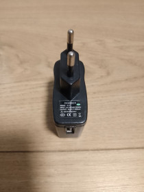 Зарядні пристрої Зарядные устройства ^/--/^ Мережевий зарядний пристрій CHARGER K-11  5 /--/ V 1000 /--/ mA #20 ^_^^^ Сетевое зарядное устройство CHARGER K-11 5 /--/ V 1000 /--/ m A #20 - фото фото фото