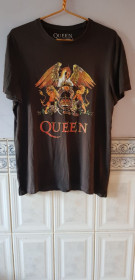 Футболки, майки Футболки, майки ^/--/^ Футболка &amp;quot;Queen&amp;quot;   (100% cotton, L, Turkey) б/у ^_^^^ Футболка &amp;quot;Queen&amp;quot; (100% cotton, L, Turkey) б/у - фото фото фото