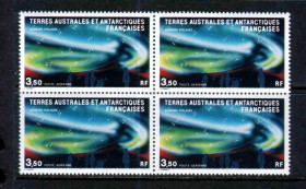 Освоєння космосу Освоение космоса ^/--/^ Космос . ТААФ  MNH - квартблок ^_^^^ Космос . ТААФ MNH - квартблок - фото фото фото