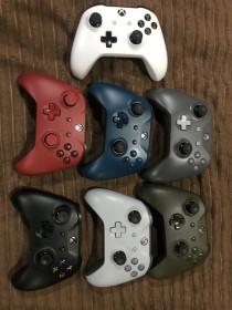 Диски з відеоіграми Диски с видеоиграми ^/--/^ Беспроводной джойстик xbox one  (подходитк к пк блютуз) ^_^^^ Бездротовий джойстик xbox one (підходить до пк блютуз) - фото фото фото