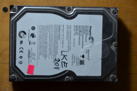 Жорсткі диски Жесткие диски ^/--/^ Жорсткий диск 3.5&amp;quot; SeaGate 2 /--/ TB SATA!! МегаSALE! ^_^^^ Жесткий диск 3.5&amp;quot; SeaGate 2 /--/ TB SATA!! МегаSALE! - фото фото фото