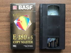 Касети Кассеты ^/--/^ Видеокассета BASF E-180+5 с мультсериалом &amp;quot;Утиные истории / DuckTales&amp;quot;  (1987). Эпизоды 01-08 ^_^^^ Відеокасета BASF E-180+5 з мультсеріалом &amp;quot;Качині історії / DuckTales &amp;quot; (1987). Епізоди 01-08 - фото фото фото