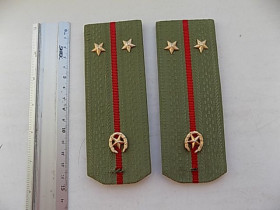 Інше Другое ^/--/^ Погоны лейтенанта общевойсковые 14,5 см новые ^_^^^ Погони лейтенанта загальновійськові 14,5 см нові - фото фото фото