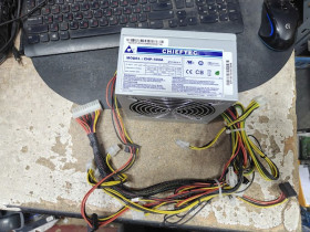 Блоки живлення Блоки питания ^/--/^ Брендовый блок питания БП Chieftec CHP-500 /--/ A 500 /--/ W / 500 /--/ Вт № 261108100 ^_^^^ Брендовий блок живлення БП Chieftec CHP-500 /--/ A 500 /--/ W / 500 /--/ Вт No 261108100 - фото фото фото