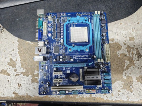 Материнські плати Материнские платы ^/--/^ Мат. плата GIGABYTE GA-M /--/ 68 /--/ MT-S /--/ 2 Socket AM /--/ 3 mATX 2 /--/ DDR /--/ 3 № 261203501 ^_^^^ Мат. плата GIGABYTE GA-M /--/ 68 /--/ MT-S /--/ 2 Socket AM /--/ 3 mATX 2 /--/ DDR /--/ 3 No 261203501 - фото фото фото