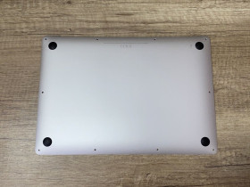 Корпуса Корпуса ^/--/^ Нижняя крышка корпуса для ноутбука Apple MacBook Air 13 A /--/ 1932   (2018) Original ^_^^^ Нижня кришка корпусу для ноутбука Apple MacBook Air 13 A /--/ 1932 (2018) Original - фото фото фото