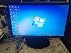 Samsung Samsung ^/--/^ Широкоформатный LED монитор с DVI 22 дюйма Samsung S /--/ 22 /--/ B /--/ 300 /--/ B № 25050320 ^_^^^ Широкоформатний LED монітор з DVI 22 дюйма Samsung S /--/ 22 /--/ B /--/ 300 /--/ B No 25050320 - фото фото фото