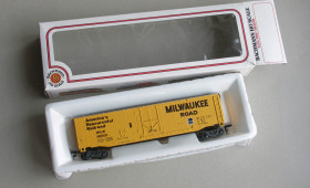 H H ^/--/^ Масштабная модель крытого ж-д вагона  -  - HO 1:87 - BACHMANN ^_^^^ Масштабна модель залізничного вагона рефрижератора - HO 1:87 - BACHMANN - фото фото фото