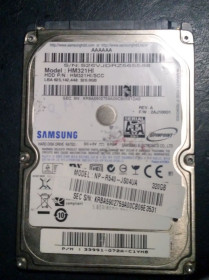 Жорсткі диски Жесткие диски ^/--/^ Ноутбучный жесткий диск SATA 2.5 Samsung Spinpoint Spinpoint M /--/ 7 /--/ E HM /--/ 321 /--/ HI на 320 /--/ Гб ^_^^^ Ноутбучний жорсткий диск SATA 2.5 Samsung Spinpoint Spinpoint M /--/ 7 /--/ E HM /--/ 321 /--/ HI на 320 /--/ Гб - фото фото фото