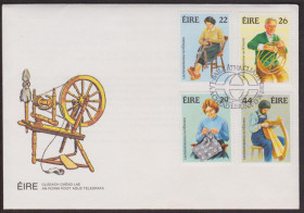 Європа Европа ^/--/^ Ирландия 1983 ЭТНОГРАФИЯ БЫТ РЕМЁСЛА ПЛЕТЕНИЕ ВЕРЕТЕНО МУЗЫКАЛЬНЫЕ ИНСТРУМЕНТЫ КПД Mi.522-5 Є6.50 $5.28 ^_^^^ Ирландия 1983 ЭТНОГРАФИЯ БЫТ РЕМЕСЛАЯ ПЛЕТЕНИЕ ВЕРЕТЕНО МУЗЫКАЛЬНЫЕ ИНСТРУМЕНТЫ КПД Mi.522-5 Е /--/ 6.50 $5.28 - фото фото фото