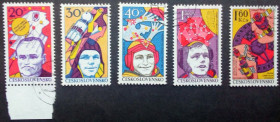 Чехословаччина Чехословакия ^/--/^ Чехословакия 1977 Гагарин, Королев, Леонов, Армстронг, гашеные ^_^^^ Чехословаччина 1977 Гагарін, Корольов, Леонов, Армстронг, гашені - фото фото фото
