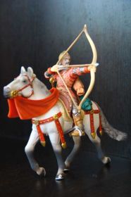 Фігурки, солдатики Фигурки, солдатики ^/--/^ сарацин с луком на коне рыцарь SCHLEICH 90-100 /--/ мм ФРГ ^_^^^ сарацин з цибулею на коні лицар SCHLEICH 90-100 мм ФРН - фото фото фото
