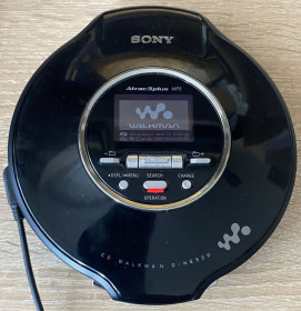 Портативні плеєри Портативные плееры ^/--/^ Плеер CD MP /--/ 3 Sony Walkman Ne /--/ 520. Нерабочий! ^_^^^ Плеєр CD MP /--/ 3 Sony Walkman Ne /--/ 520. Неробочий! - фото фото фото