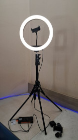 Лампи Лампы ^/--/^ Кільцева LED лампа світлодіодна Ring Light M /--/ 33 /--/ E,  5 /--/ v/2 /--/ A, 10 /--/ w, 32 см, зі штативом 210 см для селфи the ^_^^^ Кольцевая LED лампа светодиодная Ring Light M /--/ 33 /--/ E, 5 /--/ v/2 /--/ A, 10 /--/ w, 32 см, со штативом 210 см для селфы the - фото фото фото