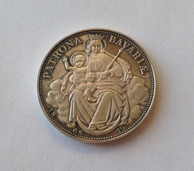 Інше Другое ^/--/^ Срібна медаль 1968  Patrona Bavariae 1868-1968 Germany  Ag /--/ 999  в футлярі ^_^^^ Серебряная медаль 1968 Patrona Bavariae 1868-1968 Germany Ag /--/ 999 в футляре - фото фото фото