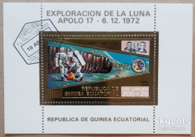Освоєння космосу Освоение космоса ^/--/^ Экваториальная Гвинея 1973 Apollo-17 Mi блок 65 ЗОЛОТАЯ ФОЛЬГА ^_^^^ 1973 Apollo-17 Mi блок 65 ЗОЛОТА ФОЛЬГА - фото фото фото