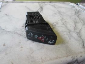 Кабіни і салони Кабины и салоны ^/--/^ Кнопка аварийки Mazda 323 /--/ F 01-03 Demio B /--/ 25 /--/ D /--/ 664 /--/ H /--/ 0 ^_^^^ Кнопка аварійки Mazda 323 /--/ F 01-03 Demio B /--/ 25 /--/ D /--/ 664 /--/ H /--/ 0 - фото фото фото