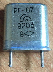 Інші радіокомпоненти Другие радиокомпоненты ^/--/^ КВАРЦ 2,048 MHz РГ-07. Б/У. В ЛОТЕ 1 ШТУКА! ^_^^^ КВАРЦ 2,048 MHz РГ-07. Б/У. У ЛОТЕ 1 ШТУКА! - фото фото фото