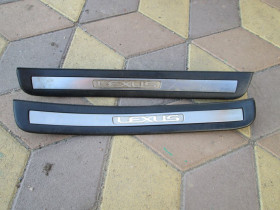 Ущільнювачі, молдинги Уплотнители, молдинги ^/--/^ Lexus GS GS /--/ 300/430 97-04 накладка порога задняя левая правая ^_^^^ Lexus GS 300/430 97-04 накладка порогу задня ліва права - фото фото фото