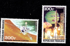 Освоєння космосу Освоение космоса ^/--/^ Космос . Того 194 г    MNH  - блок + марки ^_^^^ Того 194 г MNH - блок + марки - фото фото фото