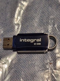 USB флешнакопичувачі USB флешнакопители ^/--/^ Флешка 2 гб integral 6.96/20.8 синяя интеграл phison ps /--/ 2251-31 ps /--/ 2231 ^_^^^ Флешка 2 гб integral 6.96/20.8 синя інтеграл phison ps /--/ 2251-31 ps /--/ 2231 - фото фото фото