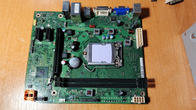 Материнські плати Материнские платы ^/--/^ Комплект  FUJITSU D /--/ 3230-A /--/ 13 GS /--/ 4       (H /--/ 81)2 /--/ xDDR /--/ 3        (s-1150)+I /--/ 3 4160+8 /--/ Gb+Cooler ^_^^^ Материнська плата FUJITSU D /--/ 3230-A /--/ 13 GS /--/ 4 (H /--/ 81)2 /--/ xDDR /--/ 3 (s-1150)+I /--/ 3 4130+8 /--/ Gb+Cooler - фото фото фото