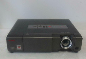 Проектори Проекторы ^/--/^ Яркий мощный японский Eiki  (Sanyo) EIP-D /--/ 450 /--/ проектор DLP 3 /--/ D в железном чемодане ^_^^^ Яскравий потужний японський Eiki (Sanyo) EIP-D /--/ 450 /--/ проектор DLP 3 /--/ D в залізній валізі - фото фото фото