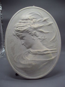 Статуетки, Скульптури, Фігурки, Фарфор Статуэтки, Скульптуры, Фигурки, Фарфор ^/--/^ Настенное панно барельеф гипс портрет в профиль девушка женщина размер 29,5 /--/ х /--/ 38,5 см №15061 /--/ М ^_^^^ Настінне панно барельєф гіпс портрет у профіль дівчина розмір 29,5 /--/ х /--/ 38,5 см No /--/ 15061 /--/ М - фото фото фото