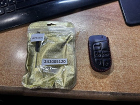 Інше Другое ^/--/^ Чехол для брелока дистанционного управления для автомобилей Chrysler Jeep Dodge Fiat № 242005120 ^_^^^ Чехол для брелока дистанційного керування для автомобілів Chrysler Jeep Dodge Fiat No 242005120 - фото фото фото