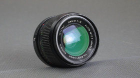Sony Sony ^/--/^ Об&amp;apos;єктив Konica AR / Sony Nex светосильный широкоугольник Vivitar MC 28 /--/ mm/2.0 Auto Wide-Angle Ф /--/ 55 /--/ мм Вживане ^_^^^ Объектив Konica AR / Sony Nex светосильный широкоугольник Vivitar MC 28 /--/ mm/2. Auto Wide-Angle Ф /--/ 55 /--/ мм - фото фото фото