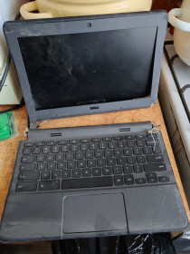 Dell Dell ^/--/^ ЛОТ Ноутбук Dell Chromebook 11 P /--/ 22 /--/ T  під запчастини або відновлення від 1 гривні БЕЗ РЕЗЕРВУ! ^_^^^ ЛОТ Ноутбук Dell Chromebook 11 P /--/ 22 /--/ T под запчасти или восстановление от 1 гривны БЕЗ РЕЗЕРВА! - фото фото фото