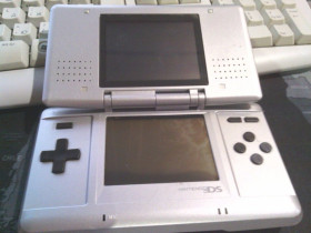 Диски з відеоіграми Диски с видеоиграми ^/--/^ Nintendo DS + R /--/ 4 + SD - комплект готовый к игре ^_^^^ Nintendo DS + R /--/ 4 + SD - комплект готовий до гри - фото фото фото