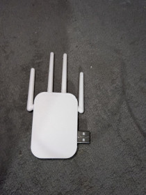 Маршрутизатори Маршрутизаторы ^/--/^ Репитер роутер підсилювач  wifi сигналу ^_^^^ Репитер роутер усилитель wifi сигнала - фото фото фото
