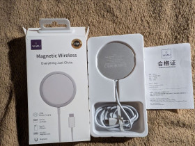 Зарядні пристрої Зарядные устройства ^/--/^ Wireless charger iPhone 15 /--/ W Бездротовий пристрій, Беспроводна зарядка ^_^^^ Wireless charger iPhone 15 /--/ W Беспроводная зарядка - фото фото фото