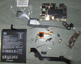 Xiaomi Xiaomi ^/--/^ Xiaomi Mi A /--/ 2 по деталях         (без головної плати) ^_^^^ Xiaomi Mi A /--/ 2 по деталям (без главной платы) - фото фото фото