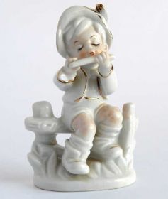 Статуетки, Скульптури, Фігурки, Фарфор Статуэтки, Скульптуры, Фигурки, Фарфор ^/--/^ Статуетка Хлопчик з флейтою, порцеляна, 1960-ті, НДР ^_^^^ Статуэтка Мальчик с флейтой, фарфор, 1960-е, ГДР - фото фото фото