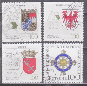 НДР, ФРН ГДР, ФРГ ^/--/^ Германия 1992 ГЕРАЛЬДИКА ГЕРБЫ ЗЕМЕЛЬ ГОРОДОВ СИМВОЛИКА ТРАДИЦИИ ОБЫЧАИ КУЛЬТУРА ИСТОРИЯ Mi.1587-1590 ^_^^^ Німеччина 1992 ГЕРАЛЬДИКА ГЕРБИ ЗЕМЕЛЬ МІСТА СИМВОЛІКА ТРАДИЦІЇ Звичаю КУЛЬТУРА ІСТОРІЯ Mi.1587-1590 - фото фото фото