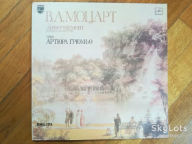 Платівки Пластинки ^/--/^ В. А. Моцарт-Дивертисмент-M, Мелодія ^_^^^ В. А. Моцарт-Дивертисмент-M, Мелодия - фото фото фото