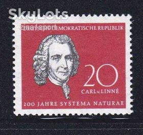 НДР, ФРН ГДР, ФРГ ^/--/^ ГДР  MNH - Карл Линне́й — шведский естествоиспытатель и медик ^_^^^ НДР MNH - Карл Лінней - шведський натураліст і медик - фото фото фото