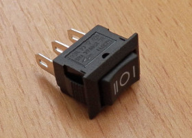 Тумблера, перемикачі Тумблера, переключатели ^/--/^ Перемикач mini 3 pin 3 /--/ A 250 /--/ V KCD /--/ 11 NEW ^_^^^ Переключатель mini 3 pin 3 /--/ A 250 /--/ V KCD /--/ 11 NEW - фото фото фото