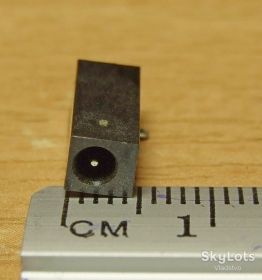 Роз'єми Разъемы ^/--/^ J /--/ 004 Разъем гнездо коннектор 2,5-0,7 mm мм для планшетов, телефонов, GPS , MP /--/ 3 , MP /--/ 4 плеерах электронных книг ^_^^^ J /--/ 004 Роз'єм го коннектор 2,5-0,7 mm мм для планшетів, телефонів, GPS, MP /--/ 3, MP /--/ 4 плеєрах електронних книг - фото фото фото