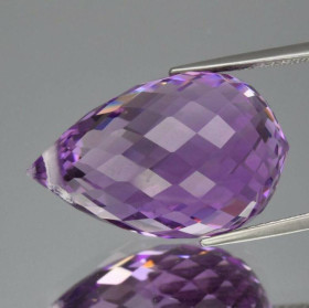 Аметист Аметист ^/--/^ Аметист бриолет  24.35 /--/ ct    21.5 /--/ x /--/ 14.2 /--/ mm ^_^^^ Аметист діолет 24.35 /--/ ct 21.5 /--/ x /--/ 14.2 /--/ mm - фото фото фото