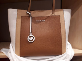 Сумки Сумки ^/--/^ Сумка з натуральної шкіри Michael Kors     (Gemma Large Pocket Tote). Оригінал. ^_^^^ Сумка из натуральной кожи Michael Kors (Gemma Large Pocket Tote). Оригинал. - фото фото фото