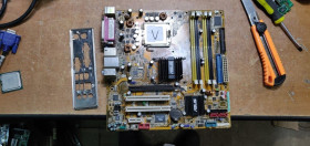Материнські плати Материнские платы ^/--/^ Мат. плата ASUS P /--/ 5 /--/ L-VM /--/ 1394 LGA /--/ 775 i /--/ 945 /--/ G PCI-E+SVGA+GbLAN+1394 SATA MicroATX 4 /--/ DDR /--/ 2 № 212503 ^_^^^ Мат. плата ASUS P /--/ 5 /--/ L-VM /--/ 1394 LGA /--/ 775 i /--/ 945 /--/ G PCI-E+SVGA+GbLAN+1394 SATA MicroATX 4 /--/ DDR /--/ 2 No 212503 - фото фото фото
