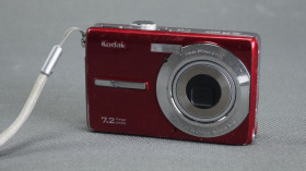 Canon Canon ^/--/^ Цифровой фотоаппарат 7.2 /--/ Mpix Kodak EasyShare MD /--/ 763  +  x /--/ 3.0 Optical Aspheric lens Вживане ^_^^^ 7.2 /--/ Mpix Kodak EasyShare MD /--/ 763 + x /--/ 3.0 Optical Aspheric lens - фото фото фото